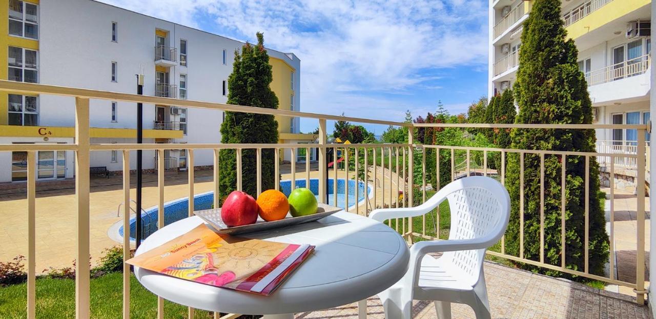 Crown And Imperial Apartments Sveti Vlas Exteriér fotografie