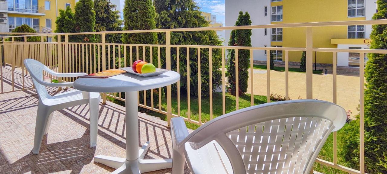 Crown And Imperial Apartments Sveti Vlas Exteriér fotografie