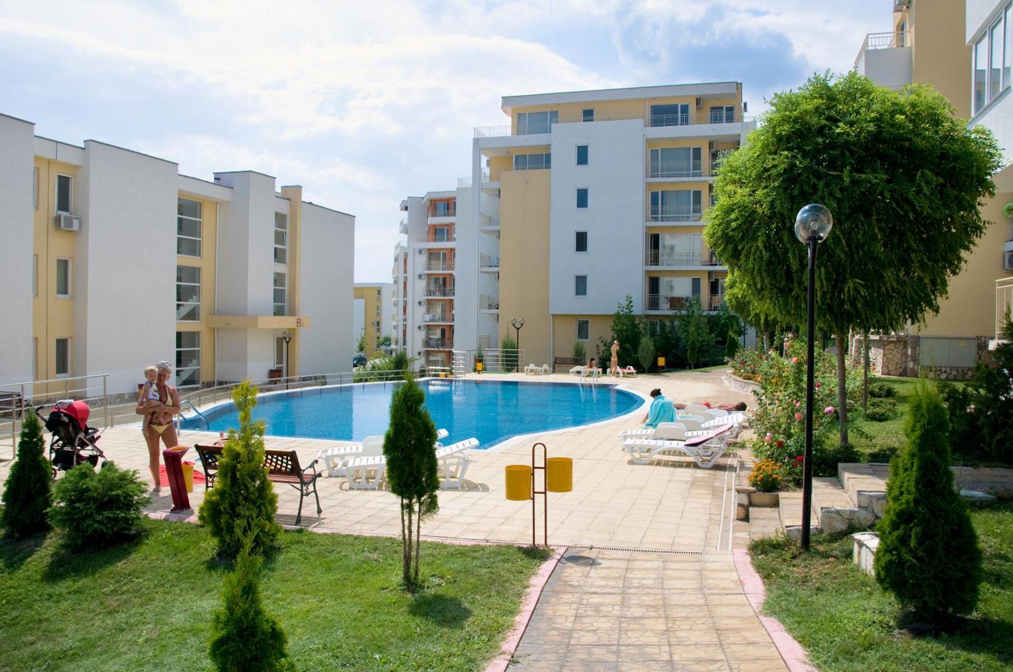 Crown And Imperial Apartments Sveti Vlas Exteriér fotografie