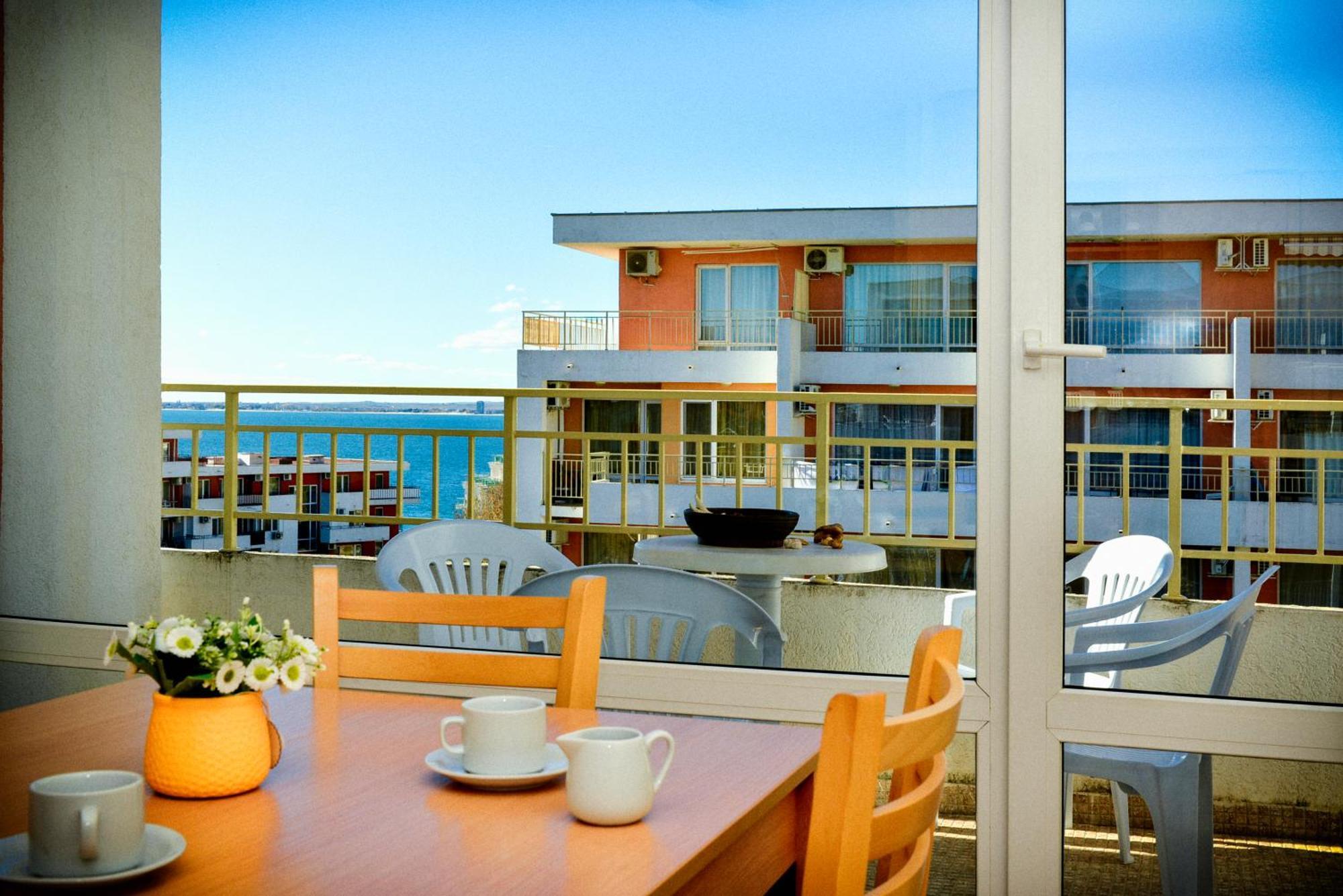Crown And Imperial Apartments Sveti Vlas Exteriér fotografie