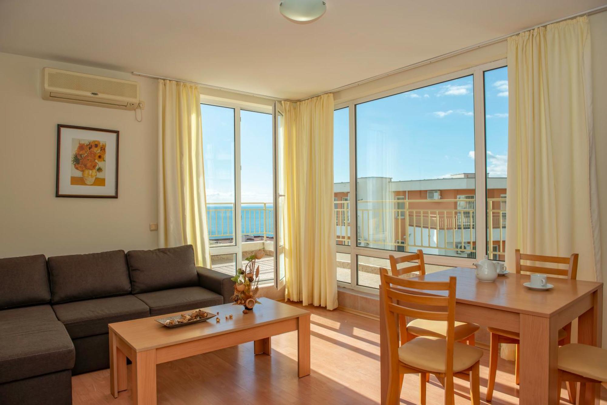 Crown And Imperial Apartments Sveti Vlas Exteriér fotografie
