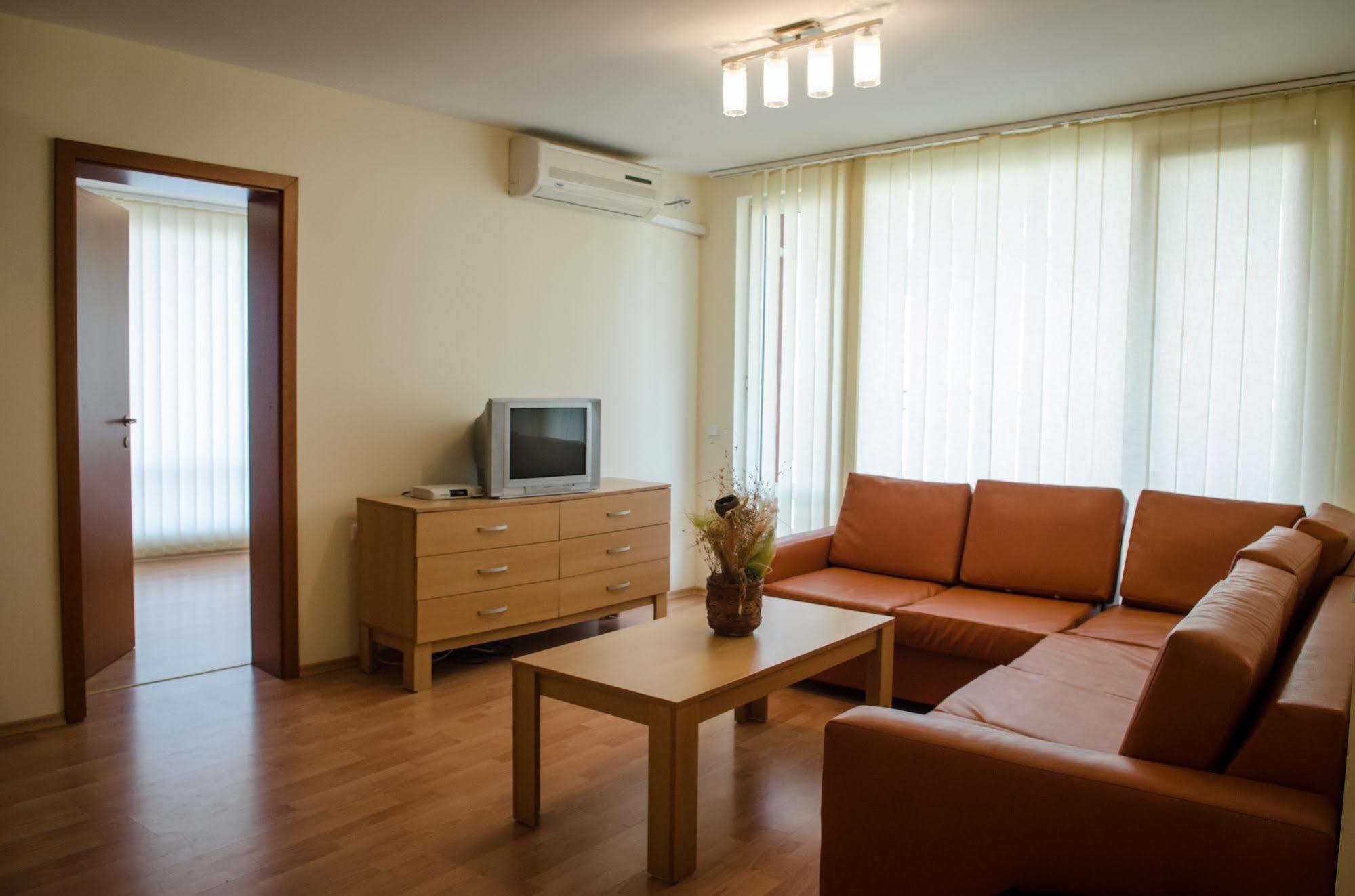 Crown And Imperial Apartments Sveti Vlas Exteriér fotografie