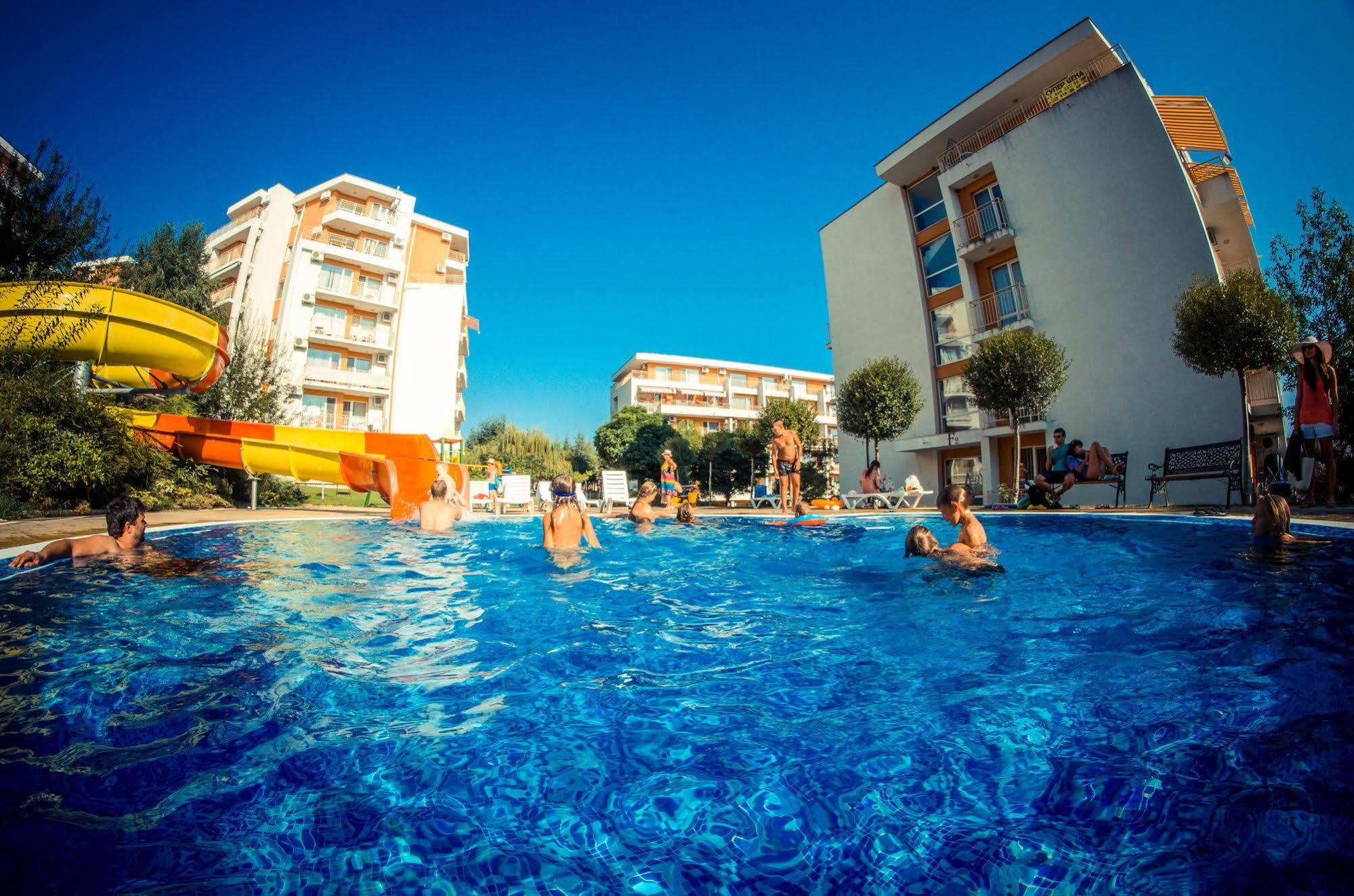 Crown And Imperial Apartments Sveti Vlas Exteriér fotografie